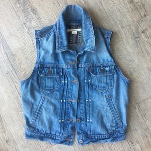 LEVI DENIM VEST SIZE MED